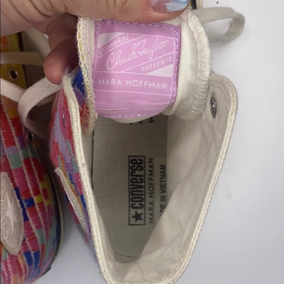 👟CONVERSE MARA HOFFMAN Rainbow Hi Top Sneakers👟 - Picture 7 of 8